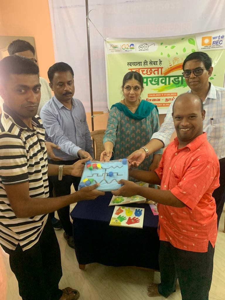 REC CSR initative coordination to distribute Education Kits to Special Challenged @ Tiruvattiyur (4)